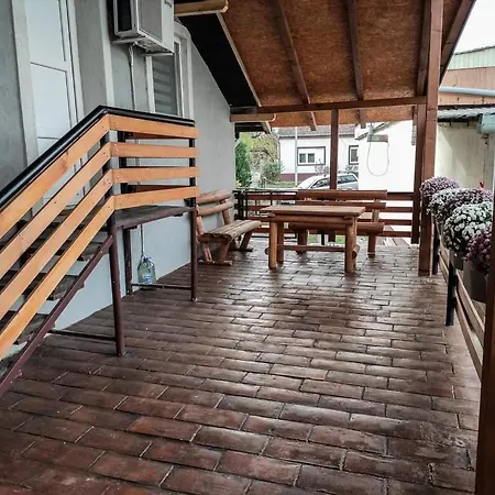 S. A. L. Prenociste Apartment *