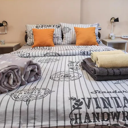 S. A. L. Prenociste 公寓 *