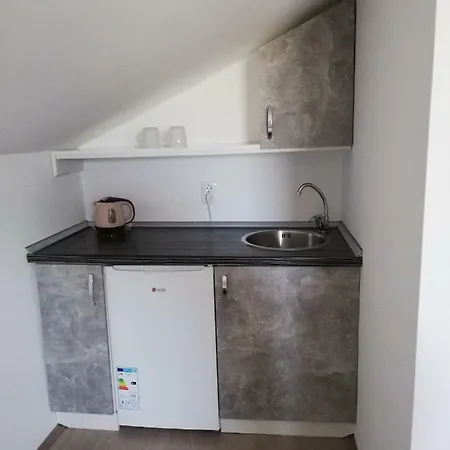 S. A. L. Prenociste Zrenjanin