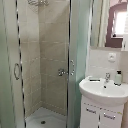 S. A. L. Prenociste Apartment Zrenjanin